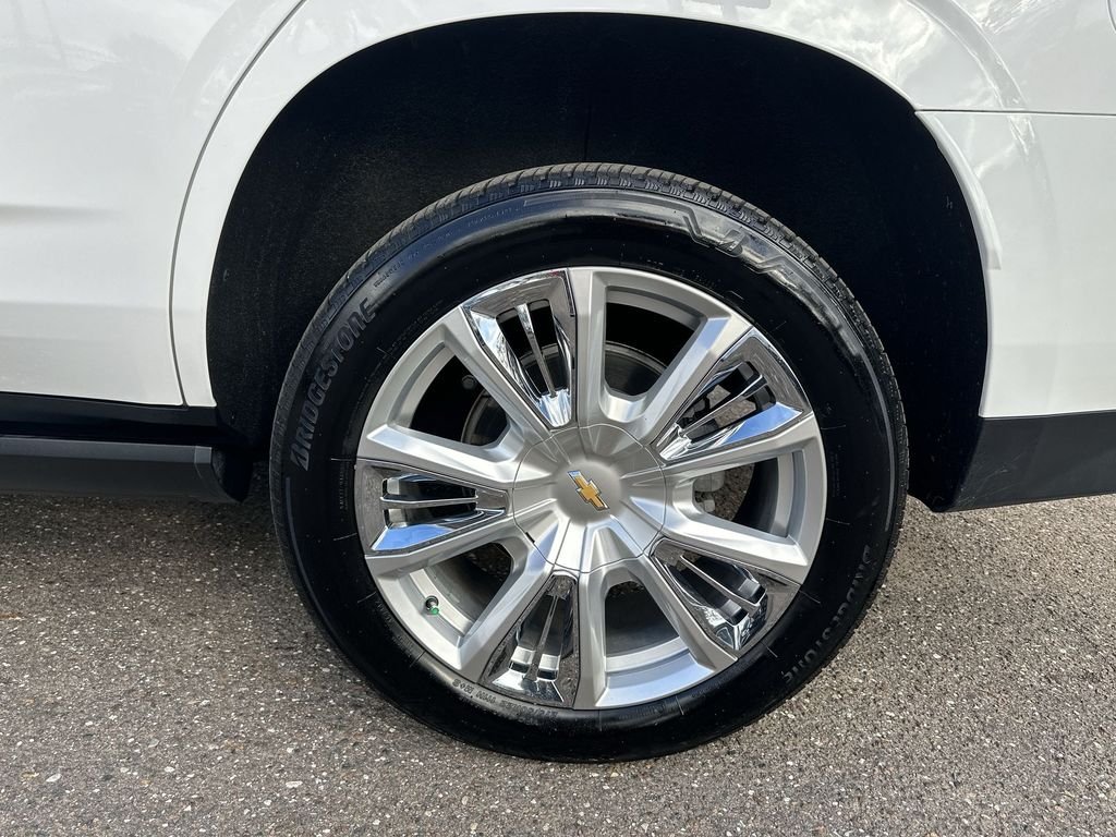 Used 2023 Summit White Chevrolet High Country image 34