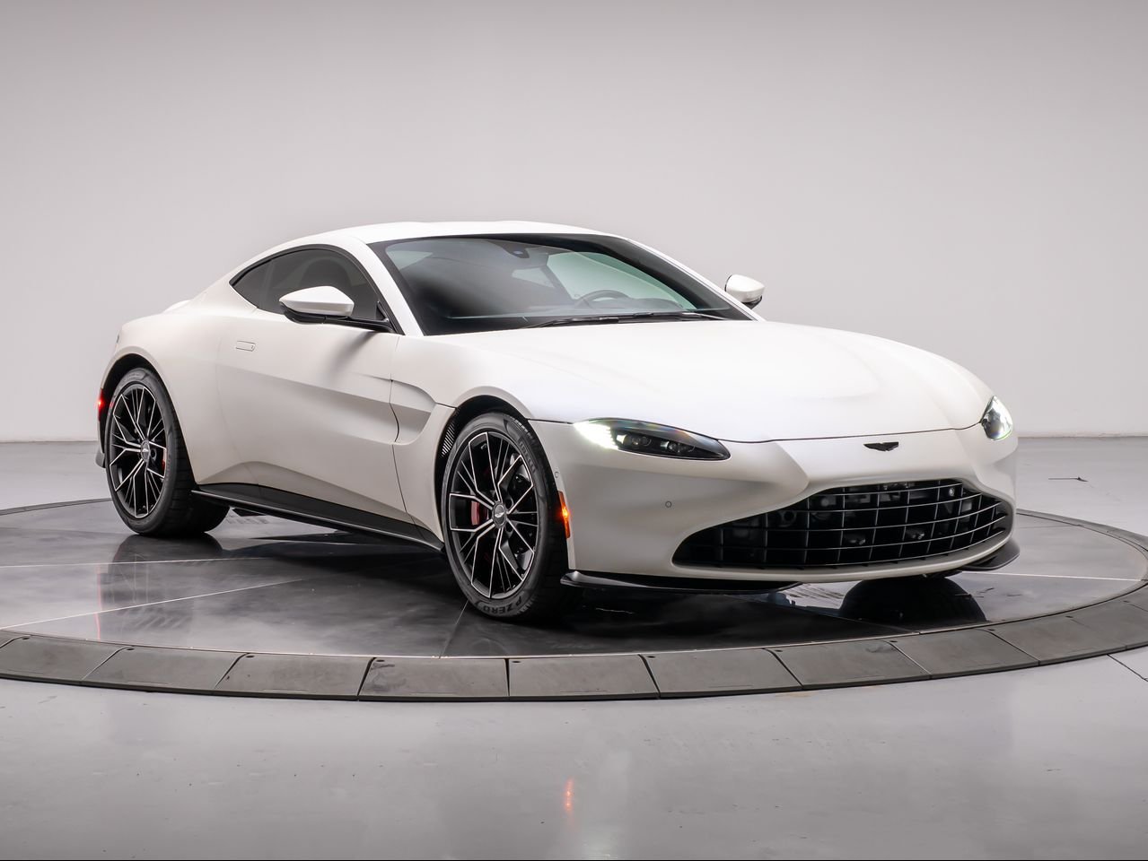 2021 Aston Martin Vantage