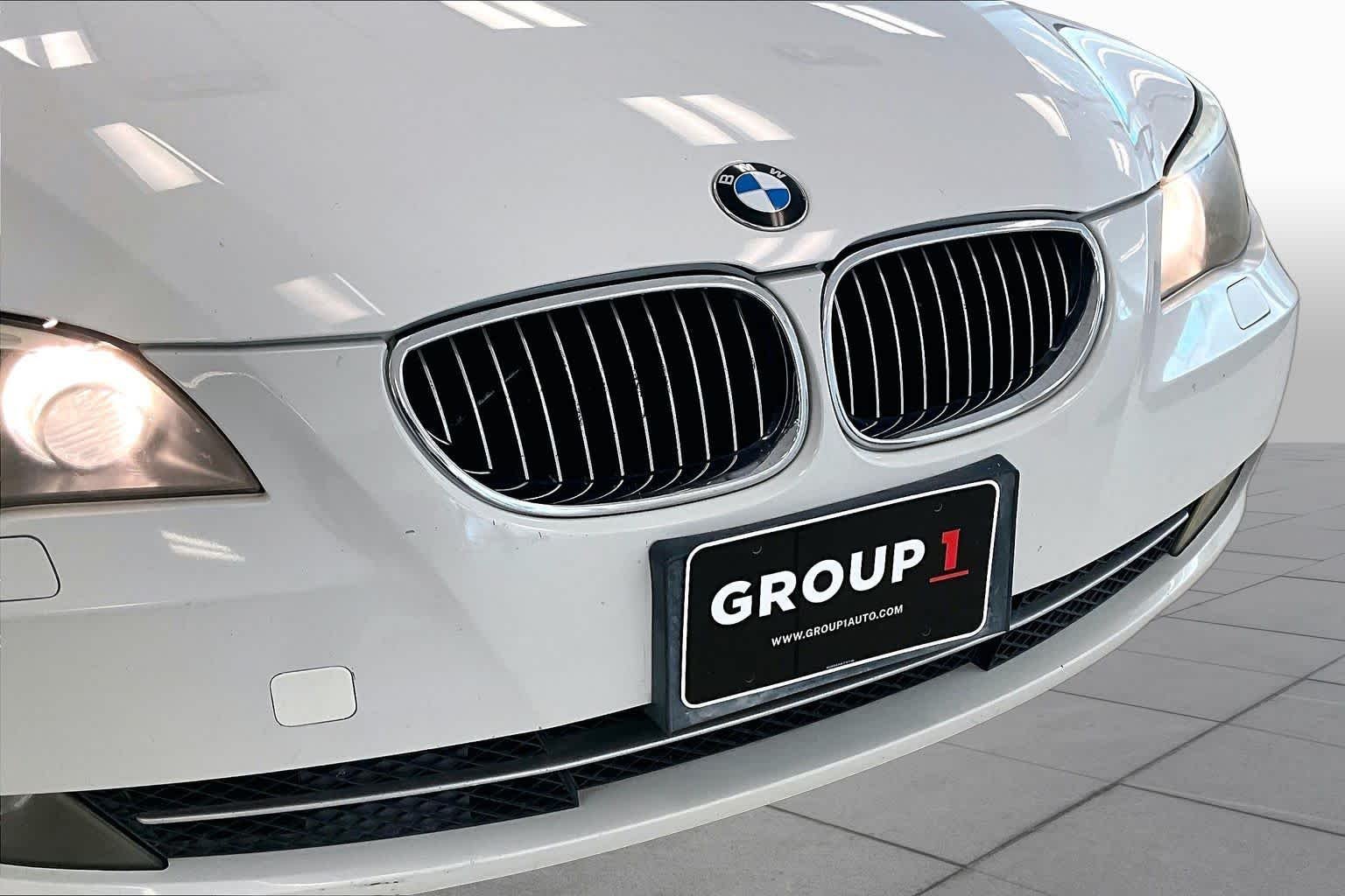 Used 2008 Alpine White BMW 528xi image 26