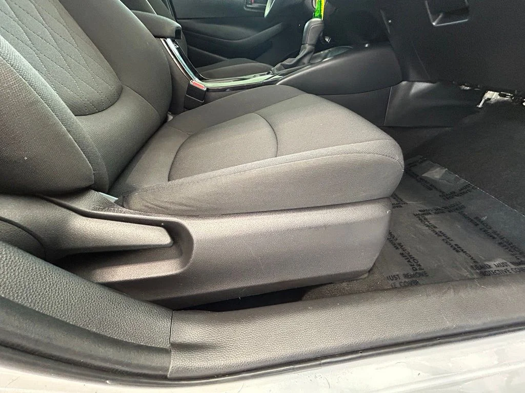 Certified Used 2022 White Toyota LE image 23