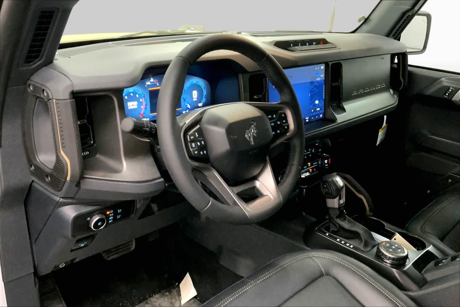 New 2026 Oxford White Ford Badlands® image 7