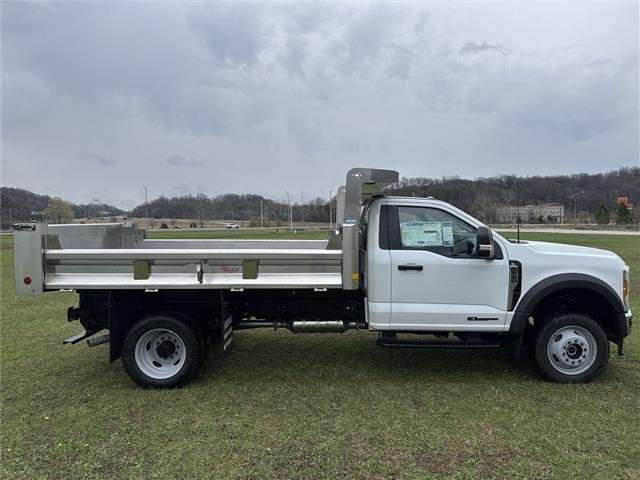 New 2026 Oxford White Ford F-550® XL image 25