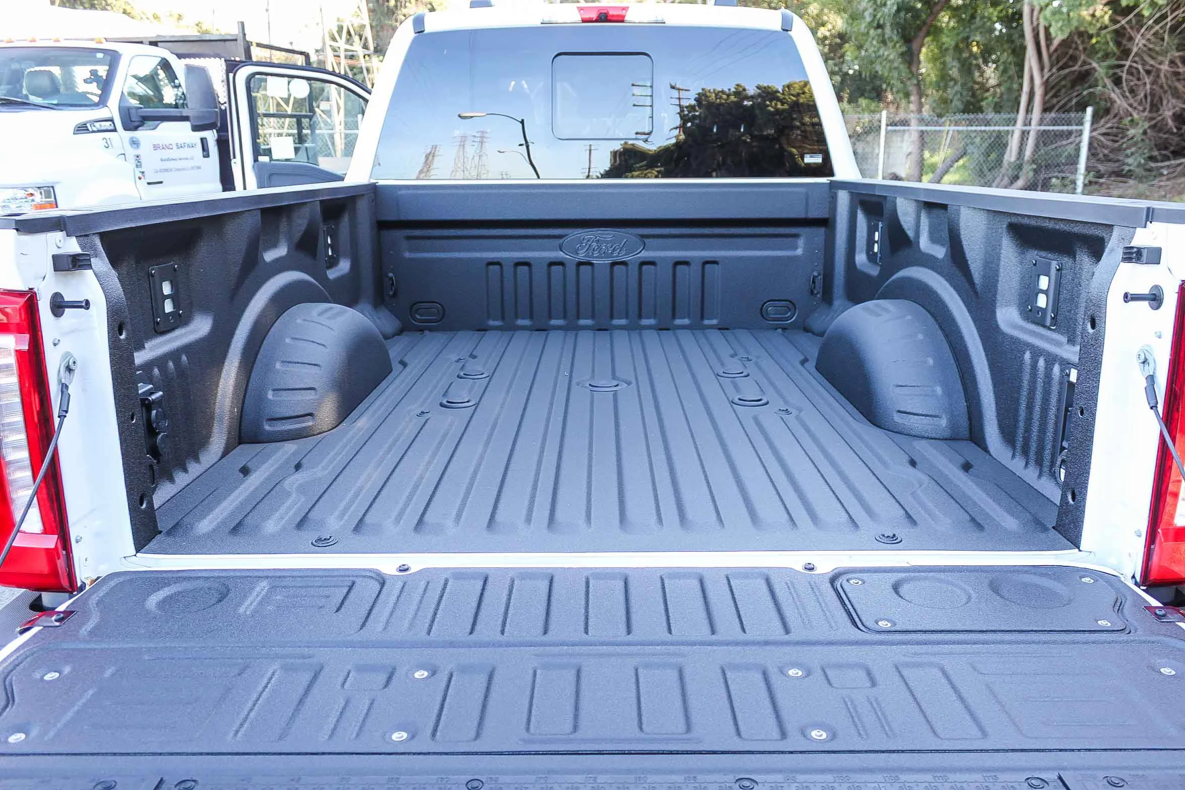 2026 Ford F-350 Super Duty Lariat - Photo 13