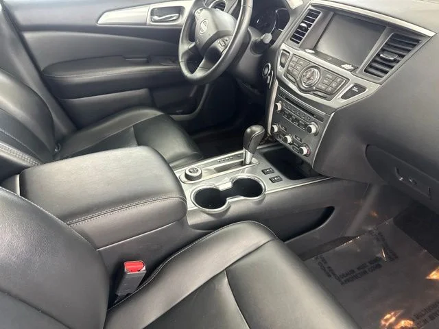 Used 2017 Gray Nissan SL image 21