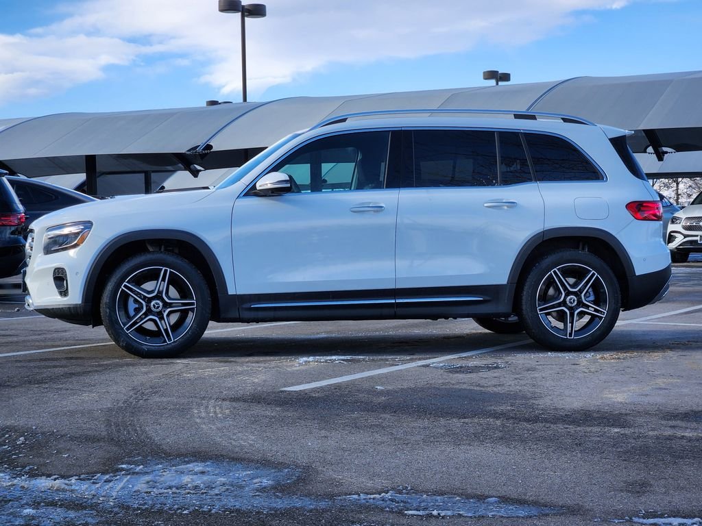 New 2026 Polar White Mercedes-Benz GLB 250 4MATIC® image 5