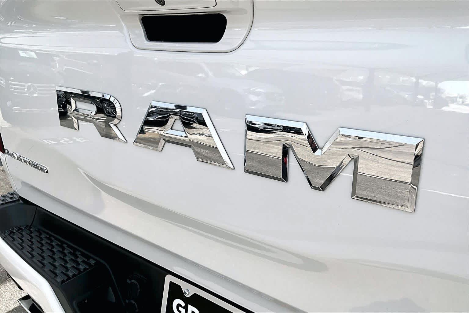 Used 2025 Ivory White Tri-Coat Pearlcoat Ram Limited image 30