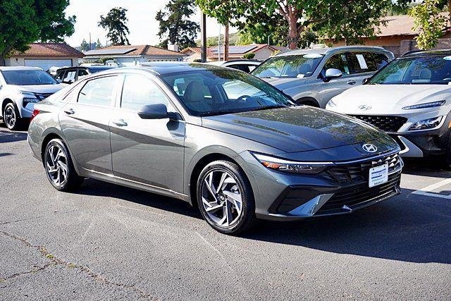 New 2026 Gray Hyundai Limited image 6
