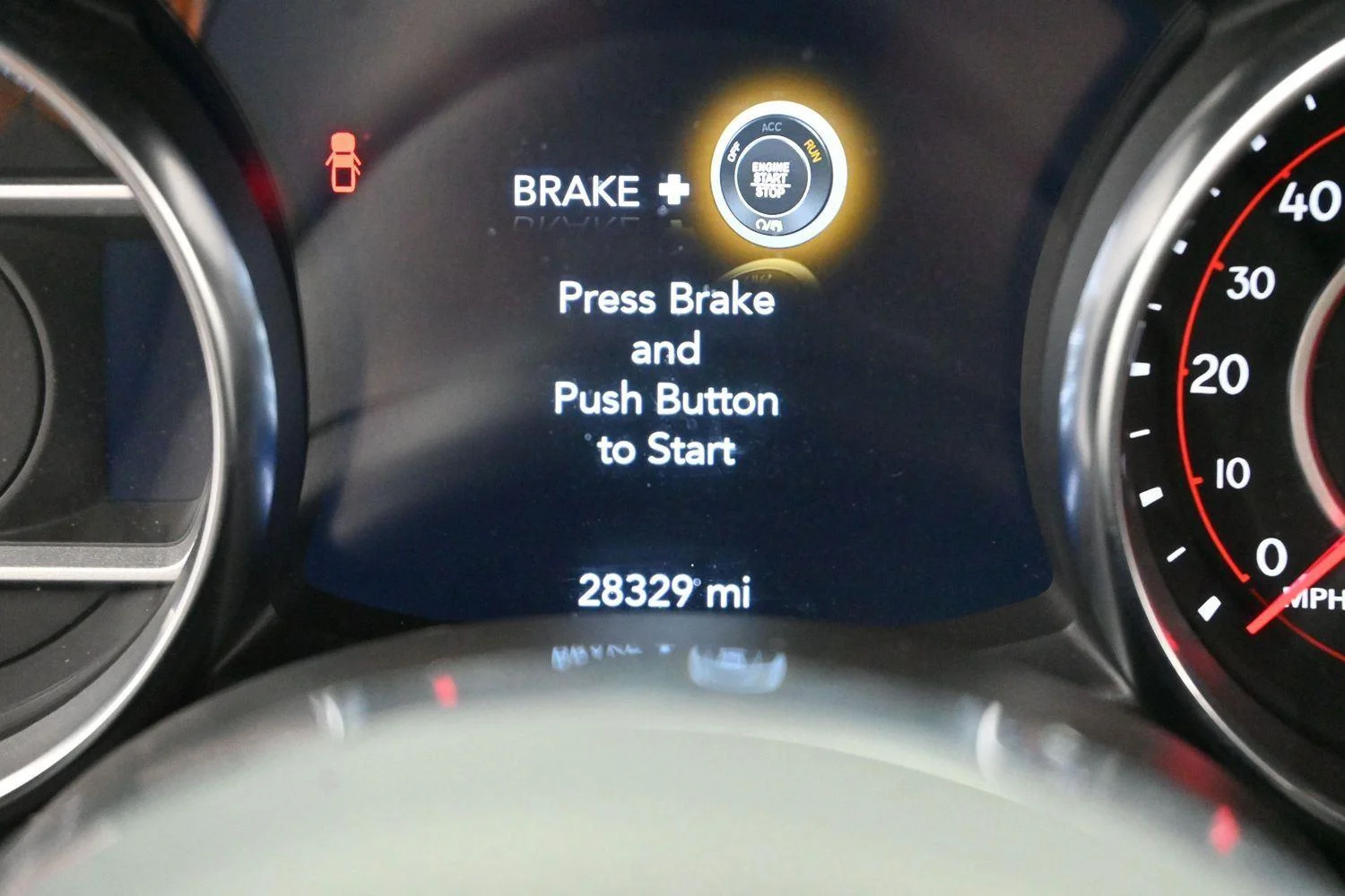 Used 2021 Sting-Gray Clearcoat Jeep Mojave image 17
