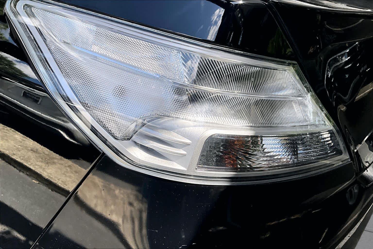 Used 2013 Crystal Black Pearl Acura Tech image 28