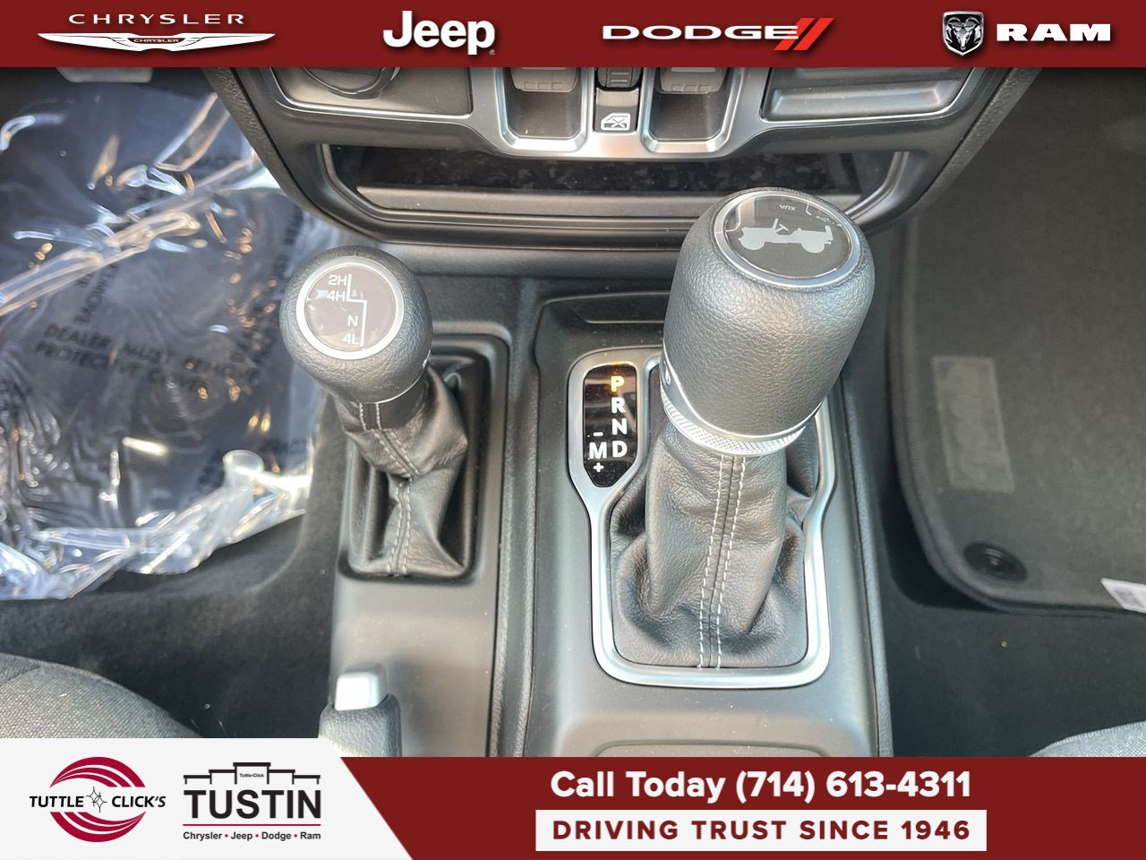New 2026 Granite Crystal Metallic Clearcoat Jeep Sport S image 25