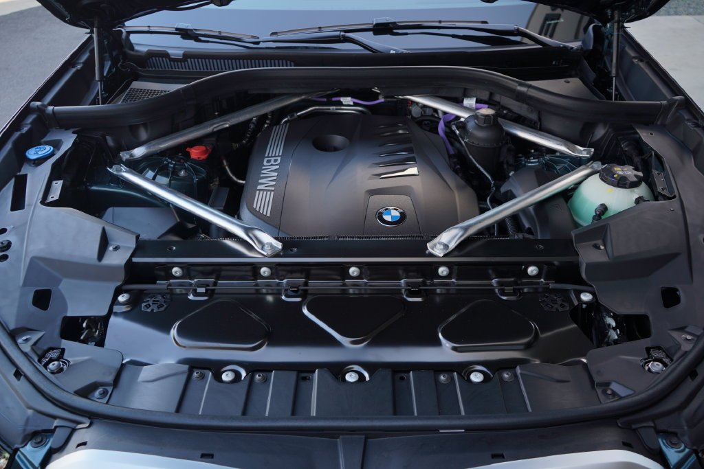 Used 2026 Blue Ridge Mountain Metallic BMW sDrive40i image 20