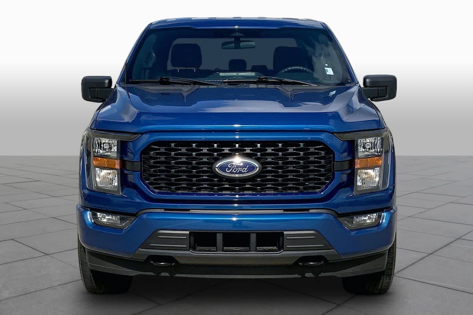 Used 2023 Atlas Blue Metallic Ford XL image 4