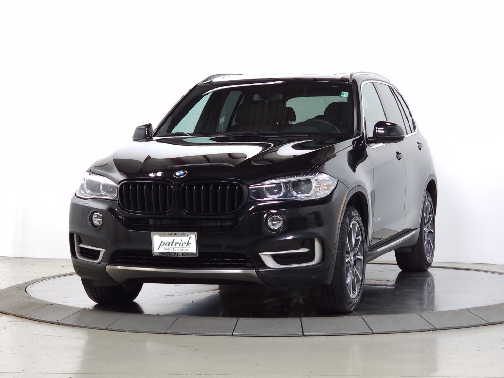 Used 2017 Black Sapphire Metallic BMW xDrive50i image 4