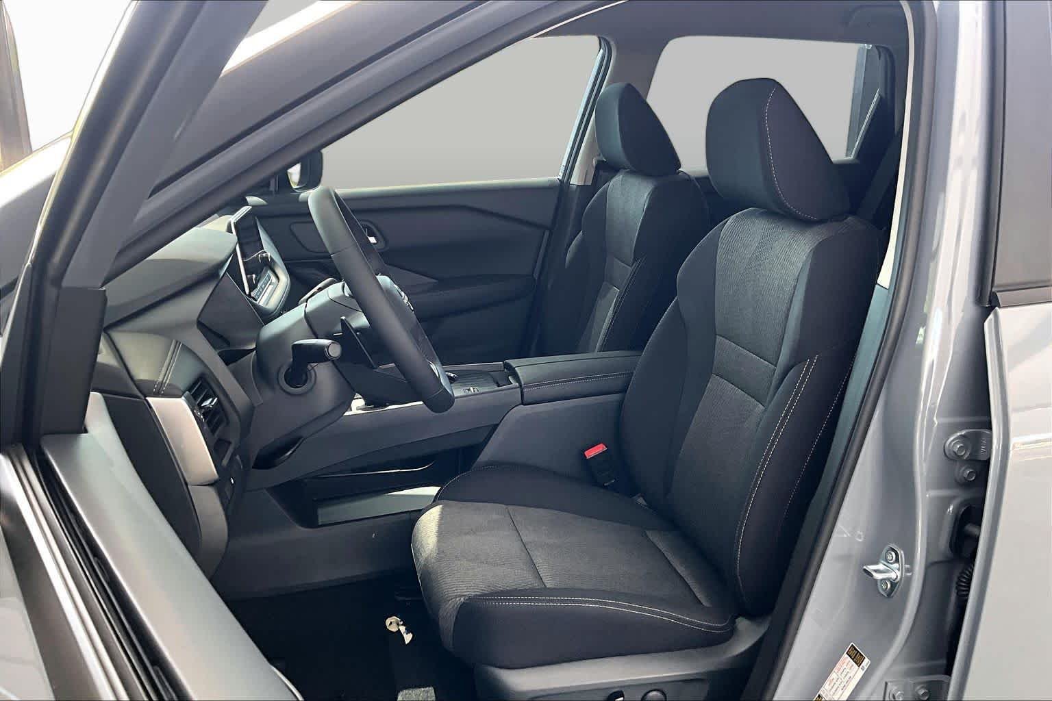 New 2026 Boulder Gray Pearl Nissan SV image 15