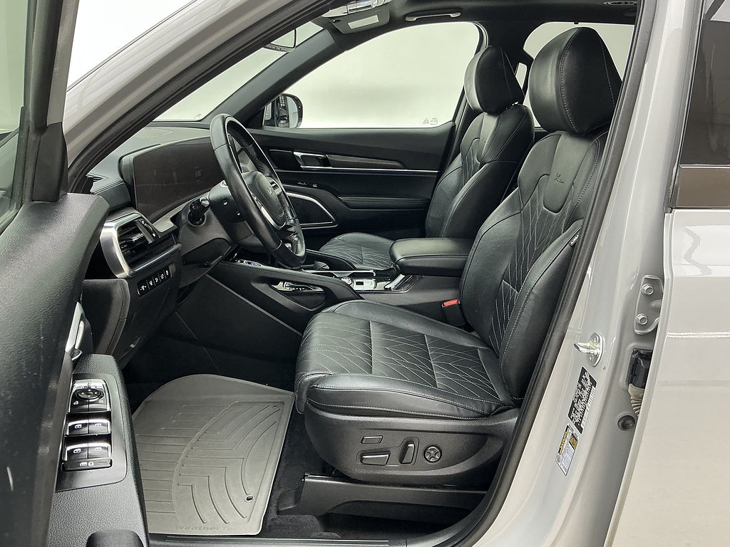 Used 2024 Wolf Gray Kia SX image 17