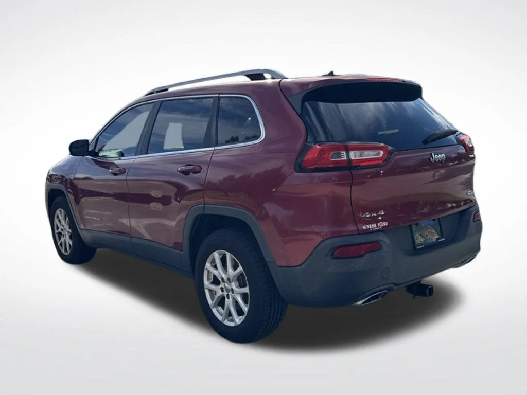 Used 2015 Deep Cherry Red Crystal Jeep Latitude image 6