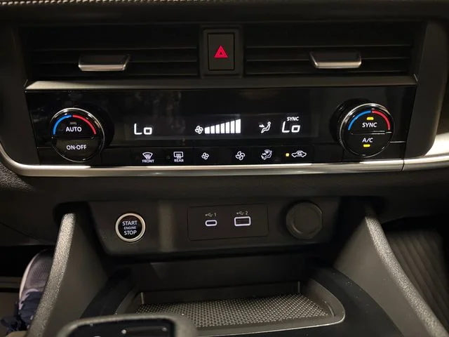 Used 2023 Gray Nissan SV image 21