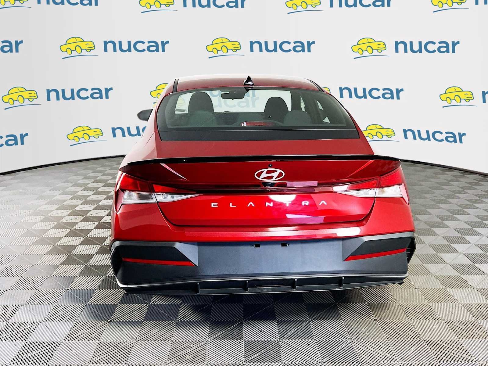 Used 2025 Ultimate Red Hyundai SEL Sport image 6