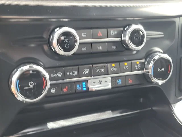 New 2026 Avalanche Ford Platinum image 25