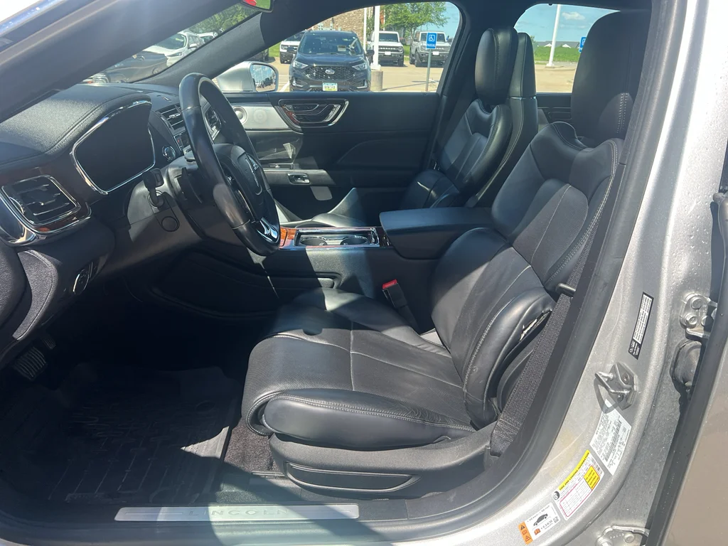 Used 2018 Ingot Silver Metallic Lincoln Reserve image 12