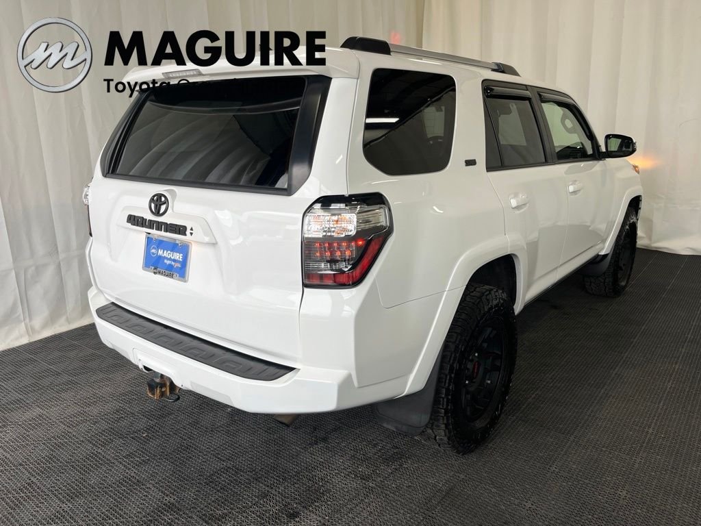Used 2021 White Toyota SR5 Premium image 32