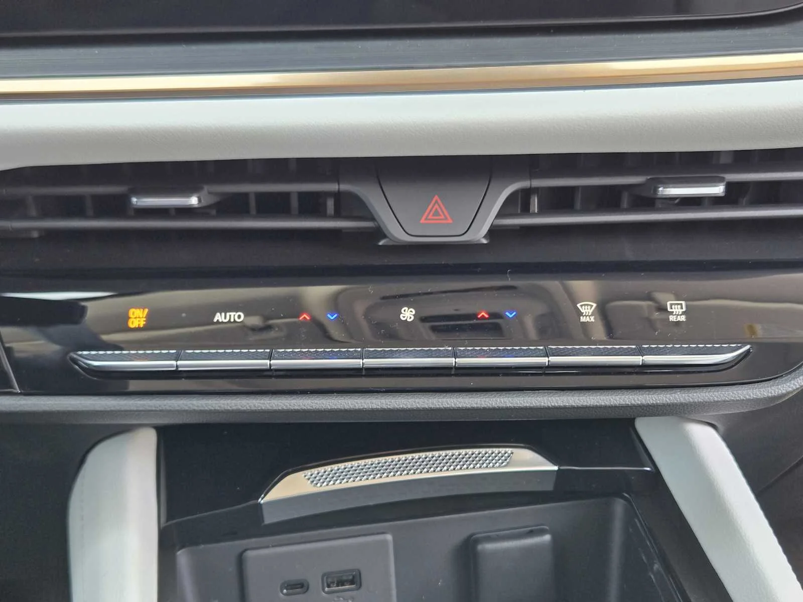 2026 Buick Envision Avenir - Photo 13