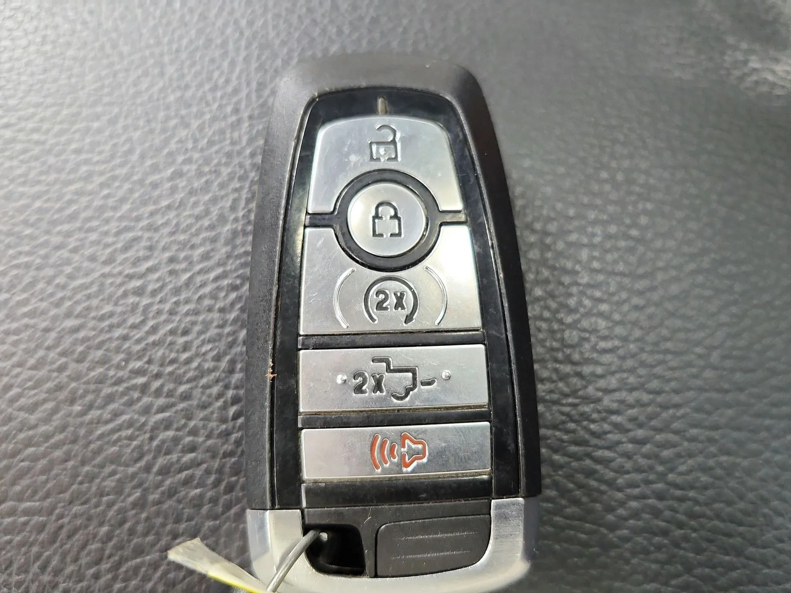 Used 2018 Red Ford Lariat image 13