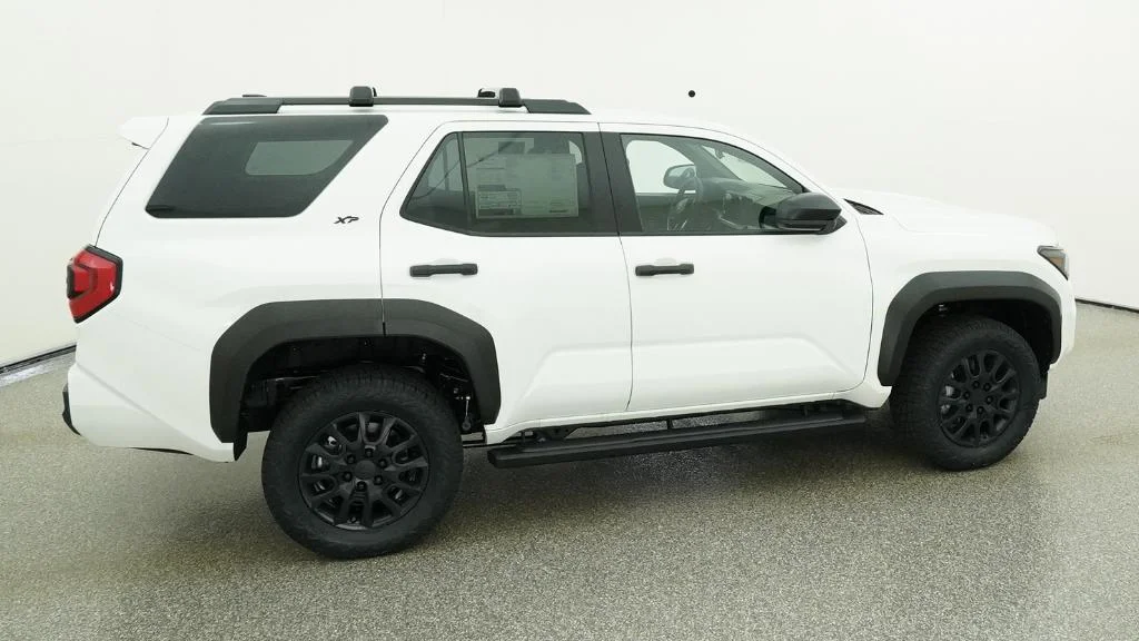 New 2026 Ice Cap Toyota SR5 image 31