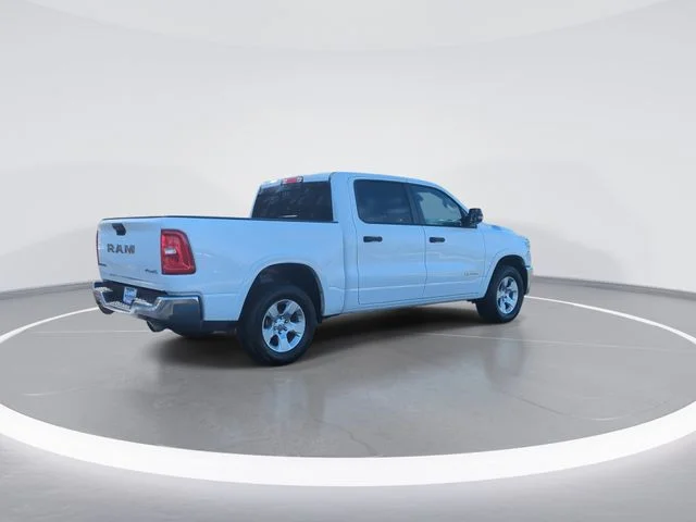 Used 2025 White Ram Big Horn/Lone Star image 8