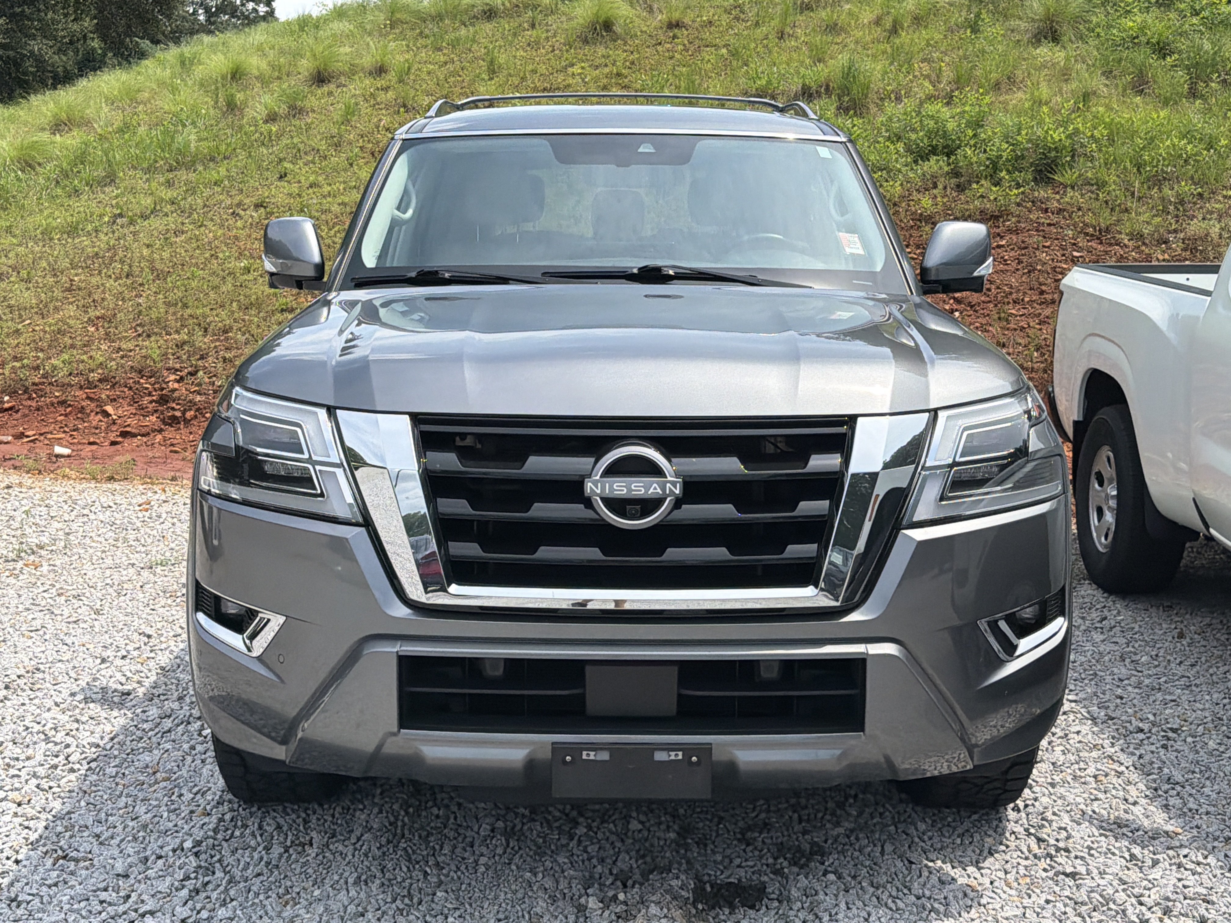 Used 2023 Gun Metallic Nissan SL image 2
