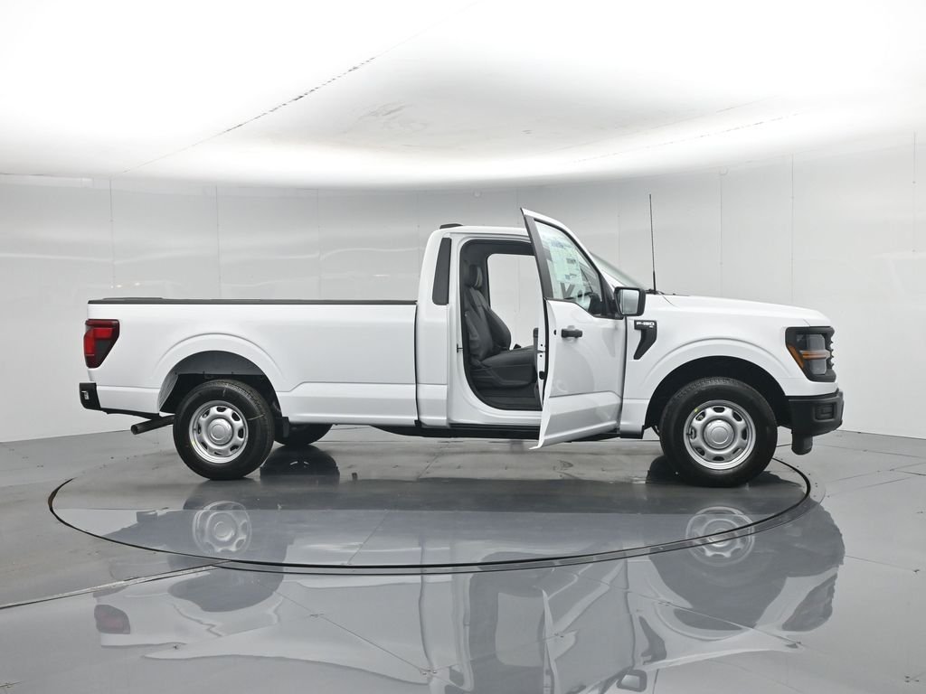 New 2026 Oxford White Ford XL image 29