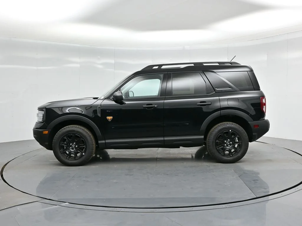 New 2025 Black Ford Badlands image 33