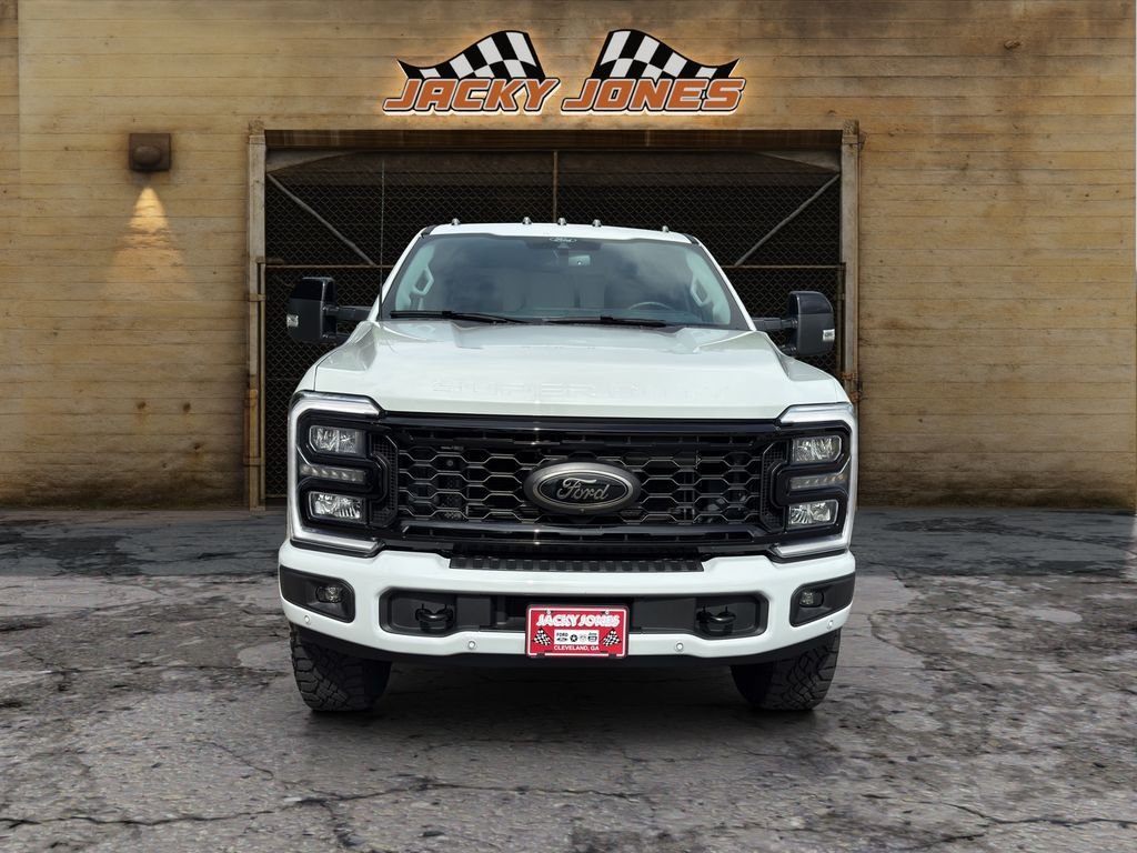 Used 2025 Avalanche Ford LARIAT image 14
