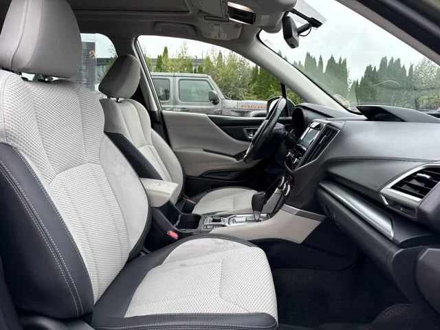 Used 2020 Jasper Green Metallic Subaru Premium image 10