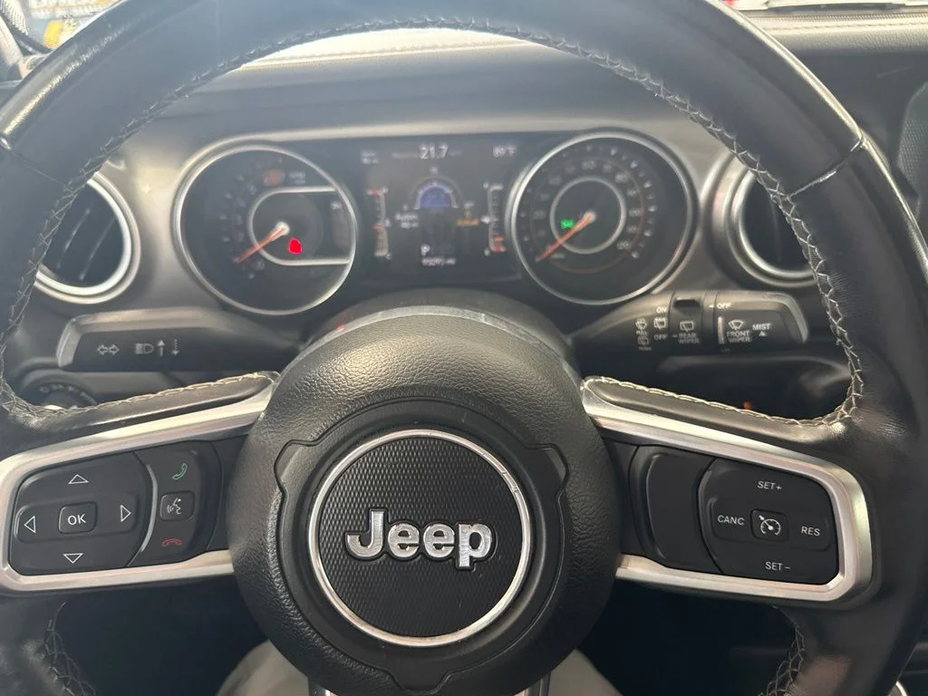 Used 2020 Gray Jeep Unlimited Sahara image 27