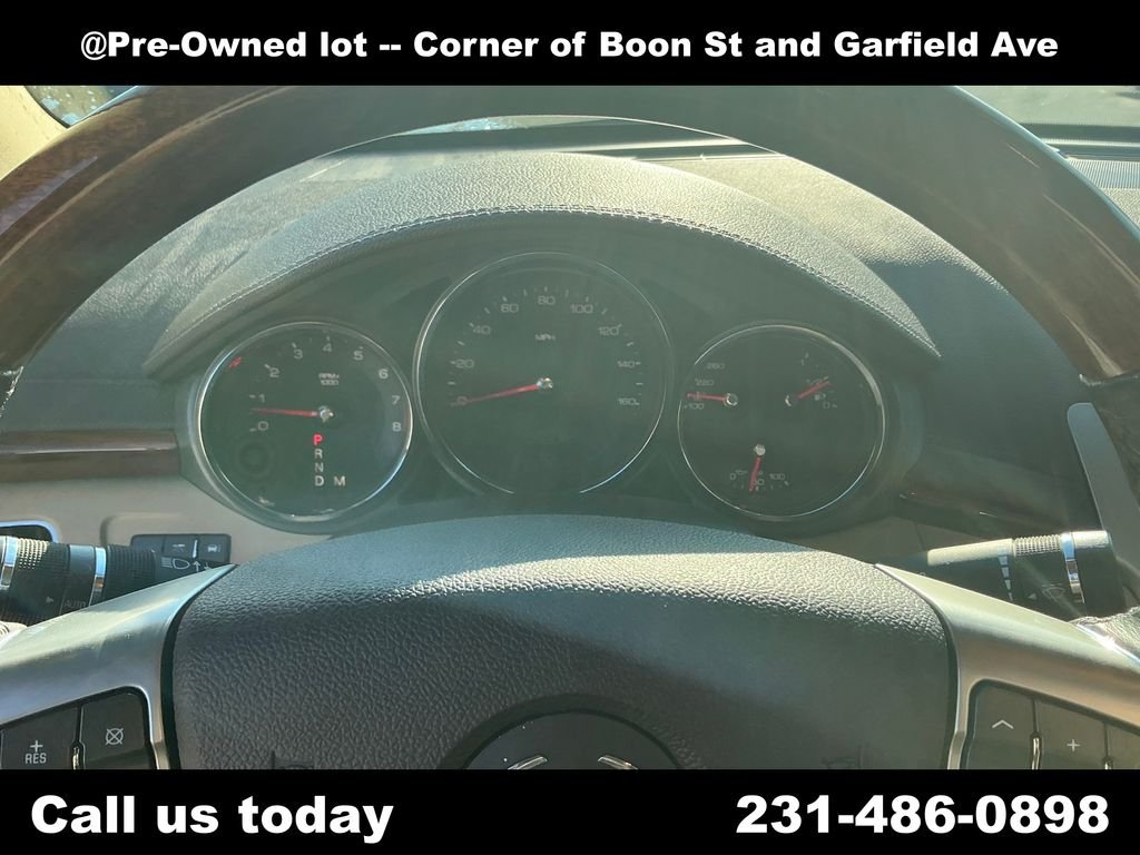 Used 2008 White Cadillac Base image 21