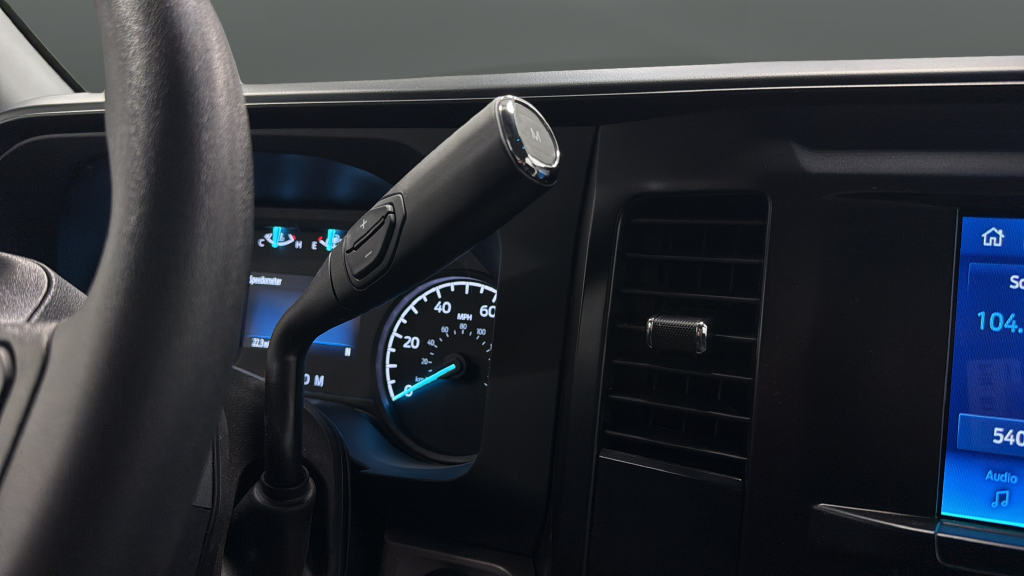 Used 2026 Oxford White Ford XLT image 18
