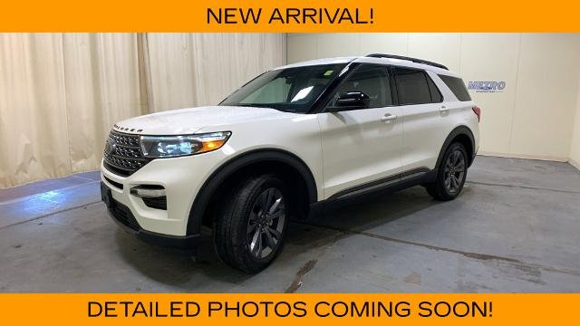Certified Used 2023 White Metallic Ford XLT image 56