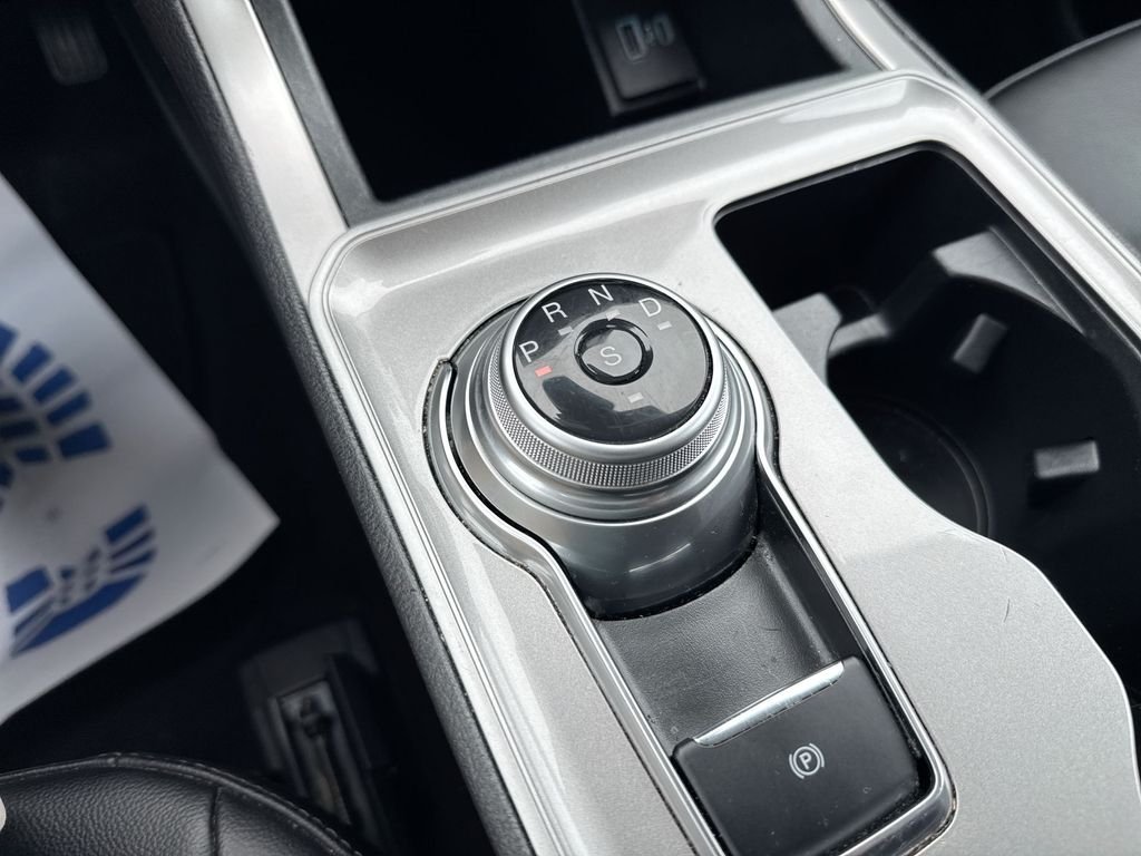Used 2024 Silver Ford SEL image 53