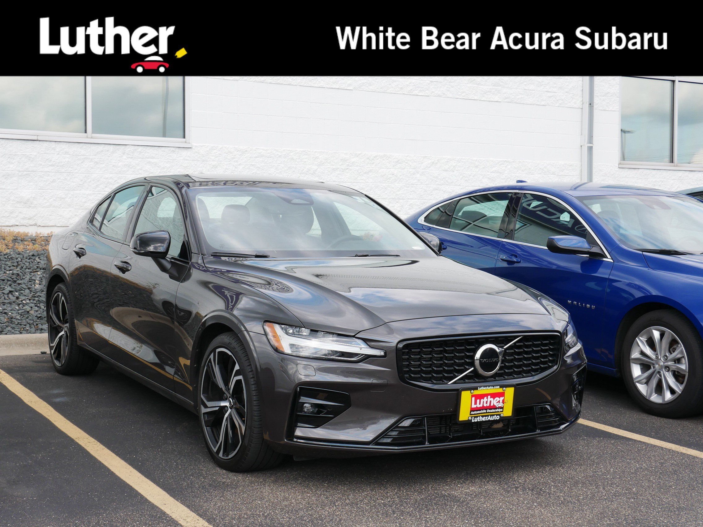 2025 Volvo S60 B5 Core Dark AWD's photo