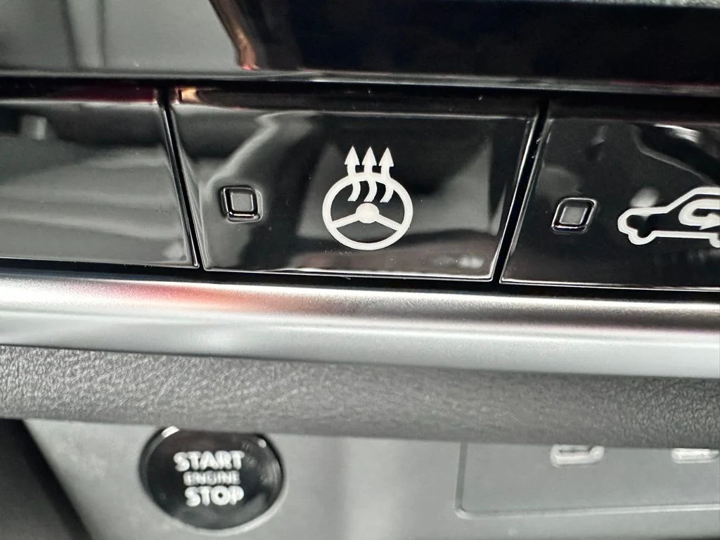 New 2026 Everest White Pearl Tricoat Nissan Dark Armor image 26