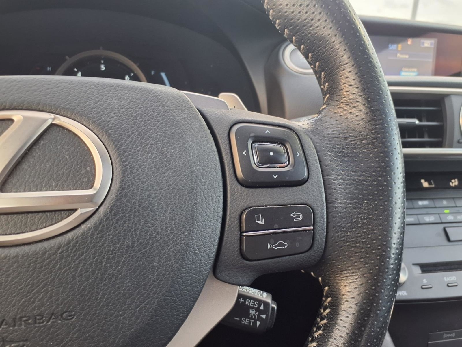Used 2017 Ultra White Lexus RC 350 F Sport image 20