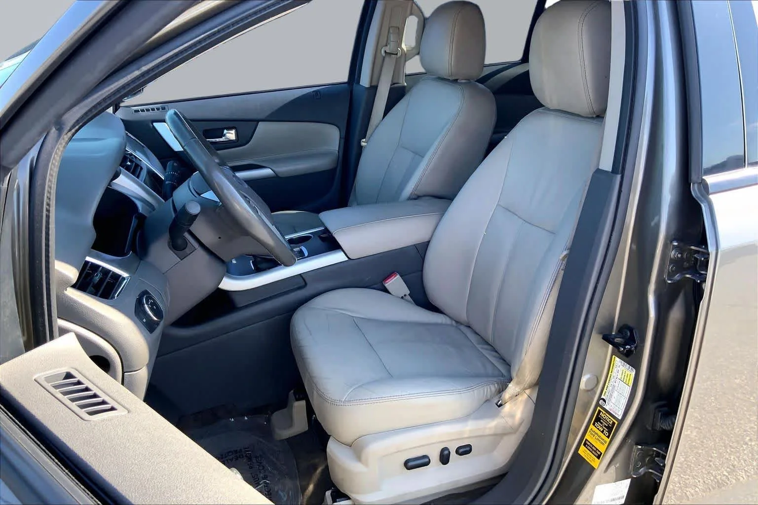 Used 2013 Mineral Gray Metallic Ford SEL image 7