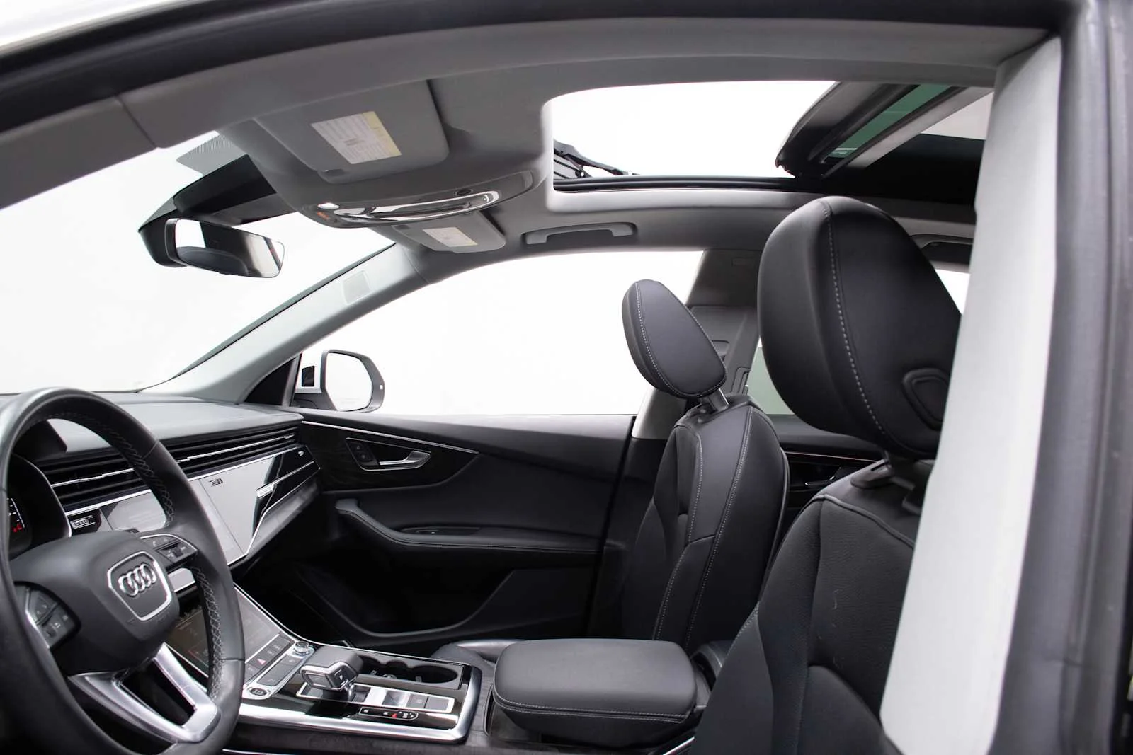 Used 2023 /WHITE Audi Premium Plus image 14