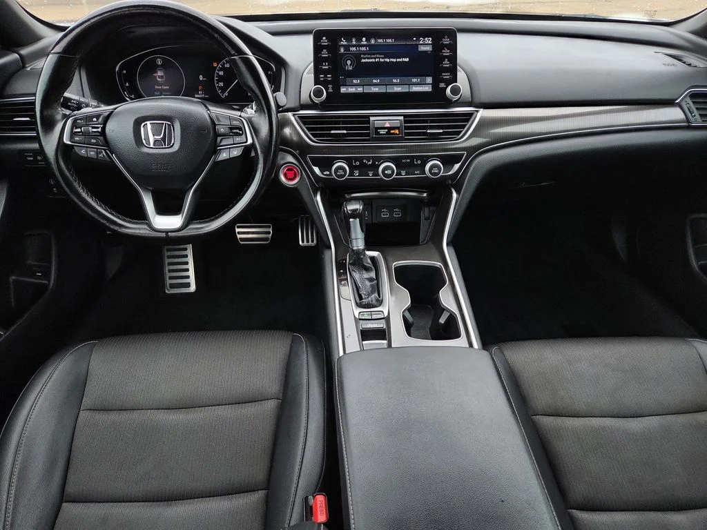 Used 2022  Honda Sport image 9