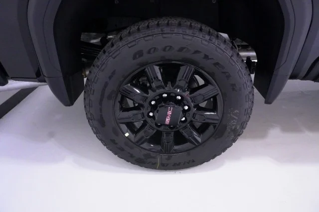 New 2026 Onyx Black GMC AT4 image 6