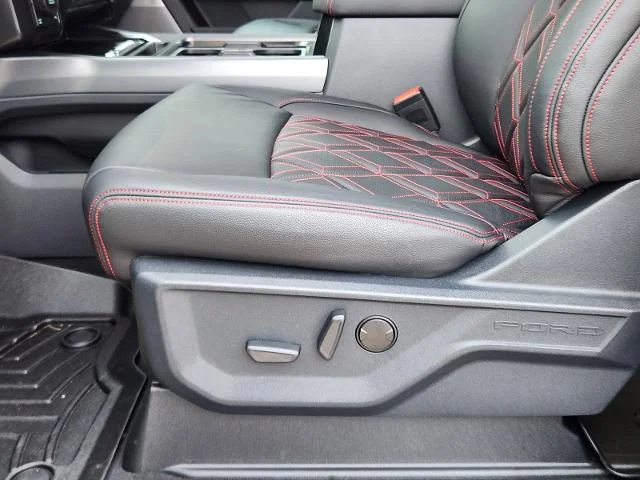 New 2026 Agate Black Metallic Ford F-250® Lariat® image 41