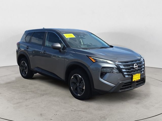 Used 2024 Gray Nissan SV image 3