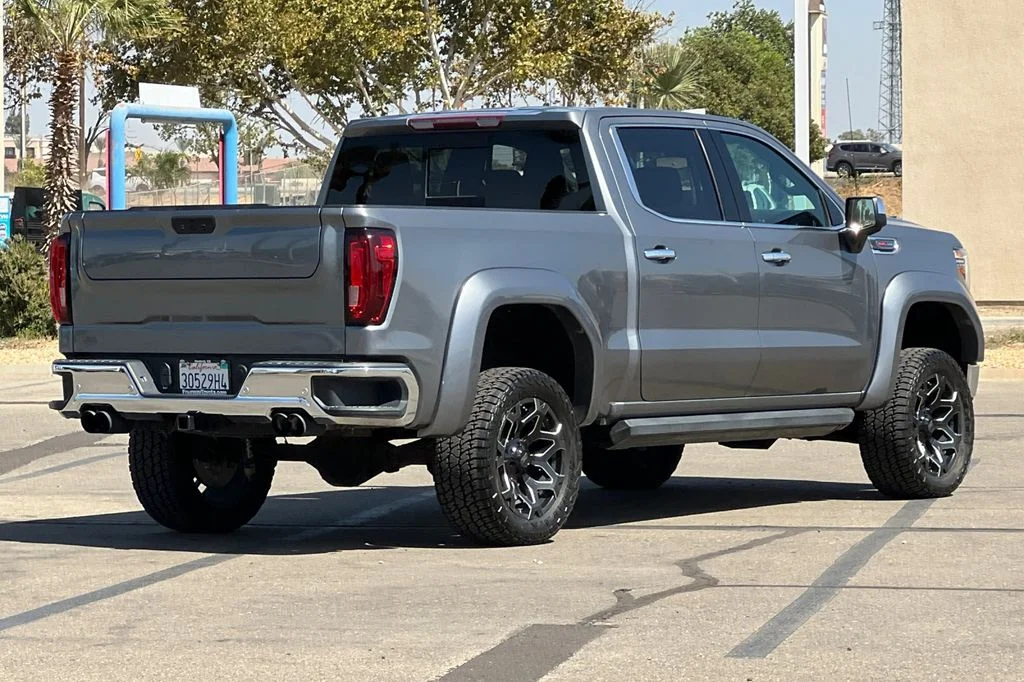 Used 2021 Gray GMC SLT image 5
