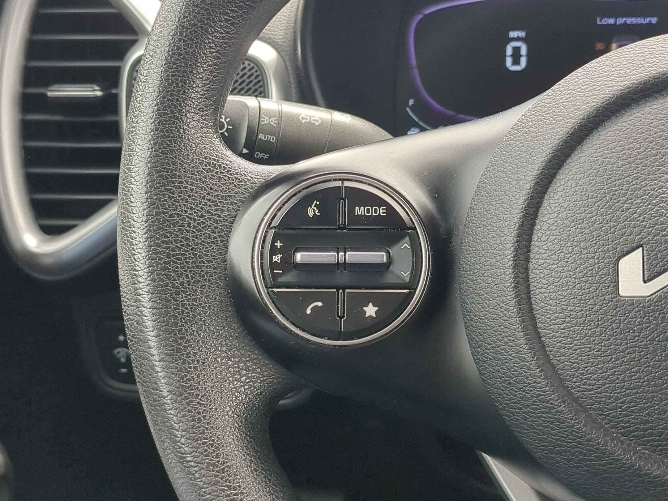 Used 2023 Gravity Gray Kia LX image 17